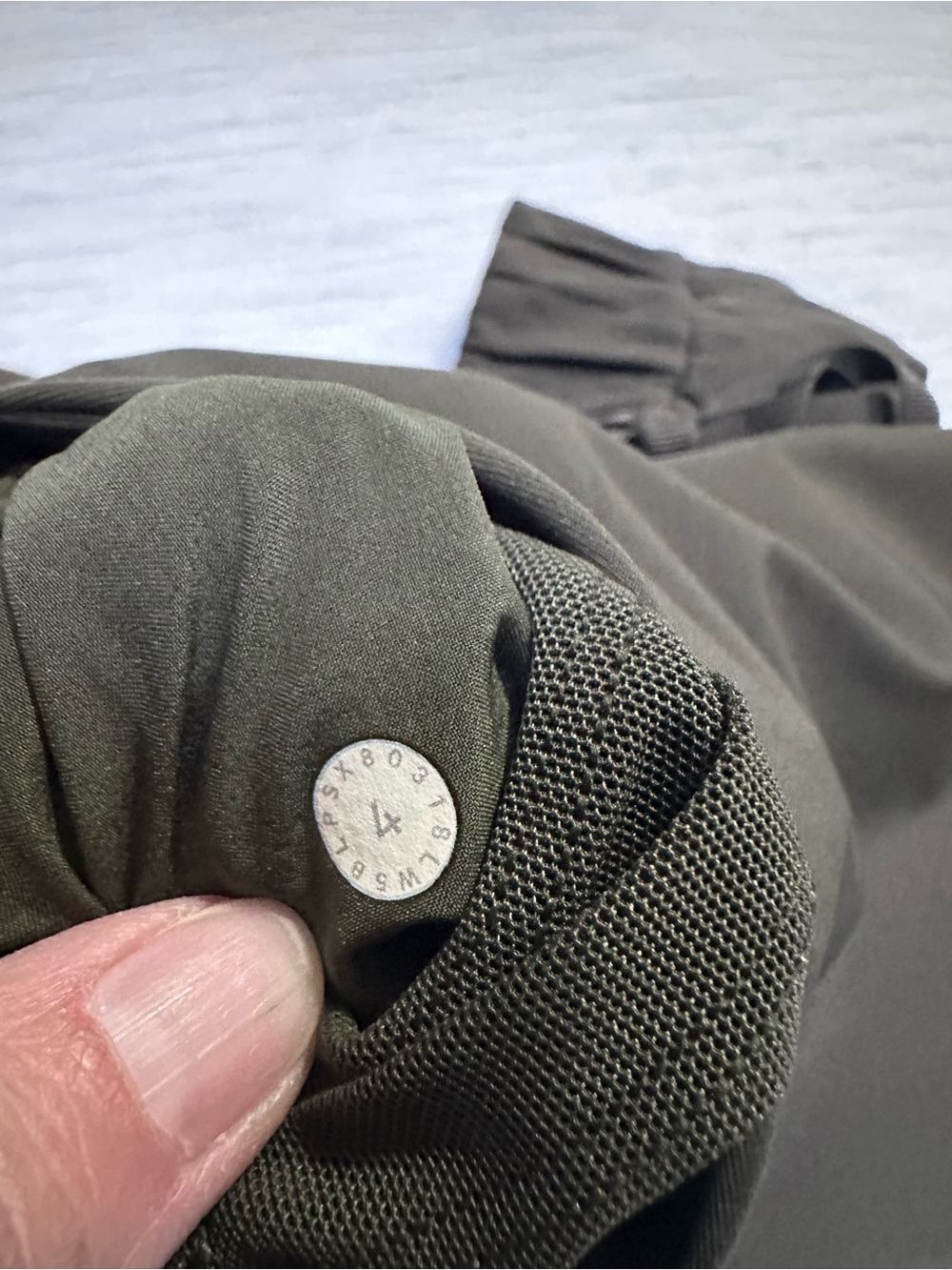 Lululemon On the Fly Pants - Picture 9 of 9